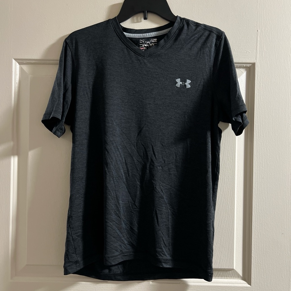 Under Armour Men's Charcoal Gray Tee